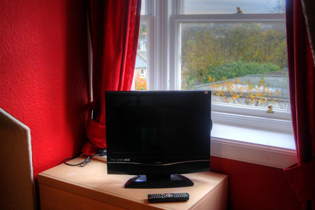 Atticus Central Guest House Aberdeen Bagian luar foto